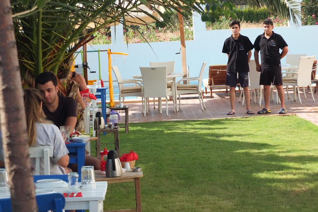 Lapis Port Surf Hotel Alacati Exterior foto